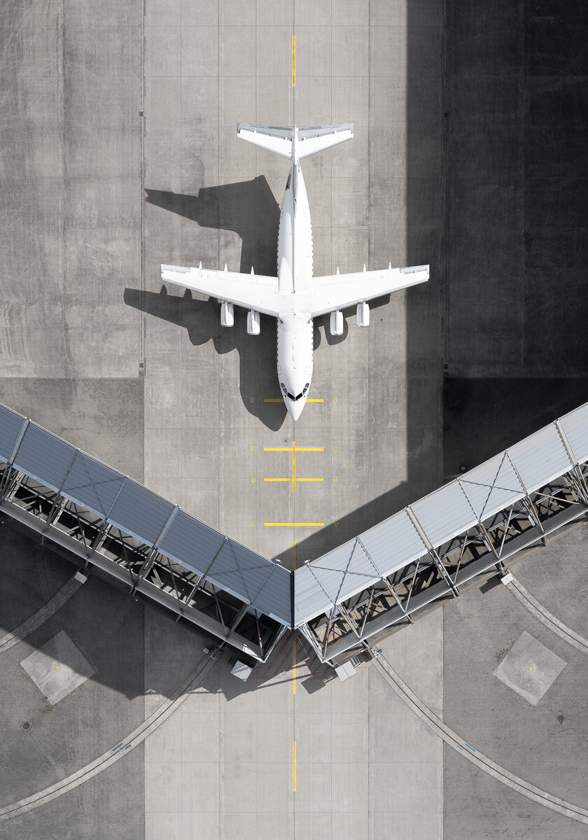 Airport | Tom Hegen | Berlin, DE