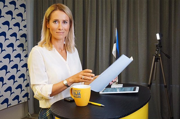 Премьер Эстонии медленно ушла в отставку 