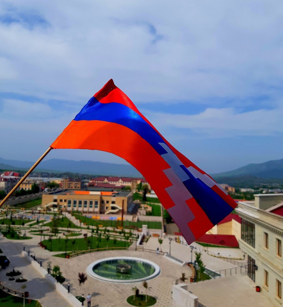 Карабах флаг Степанакерт