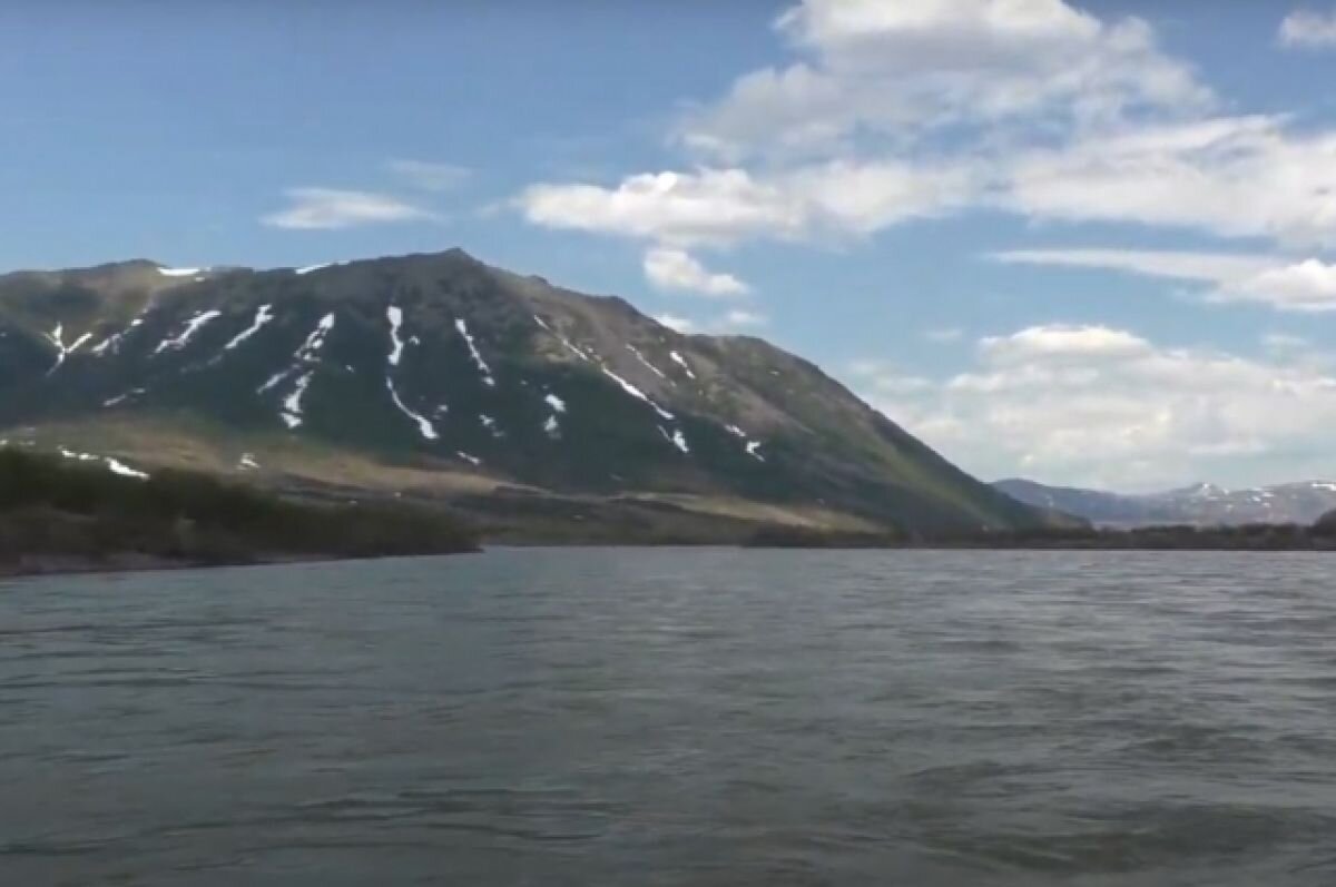    Три человека погибли из-за опрокидывания лодки на Чукотке
