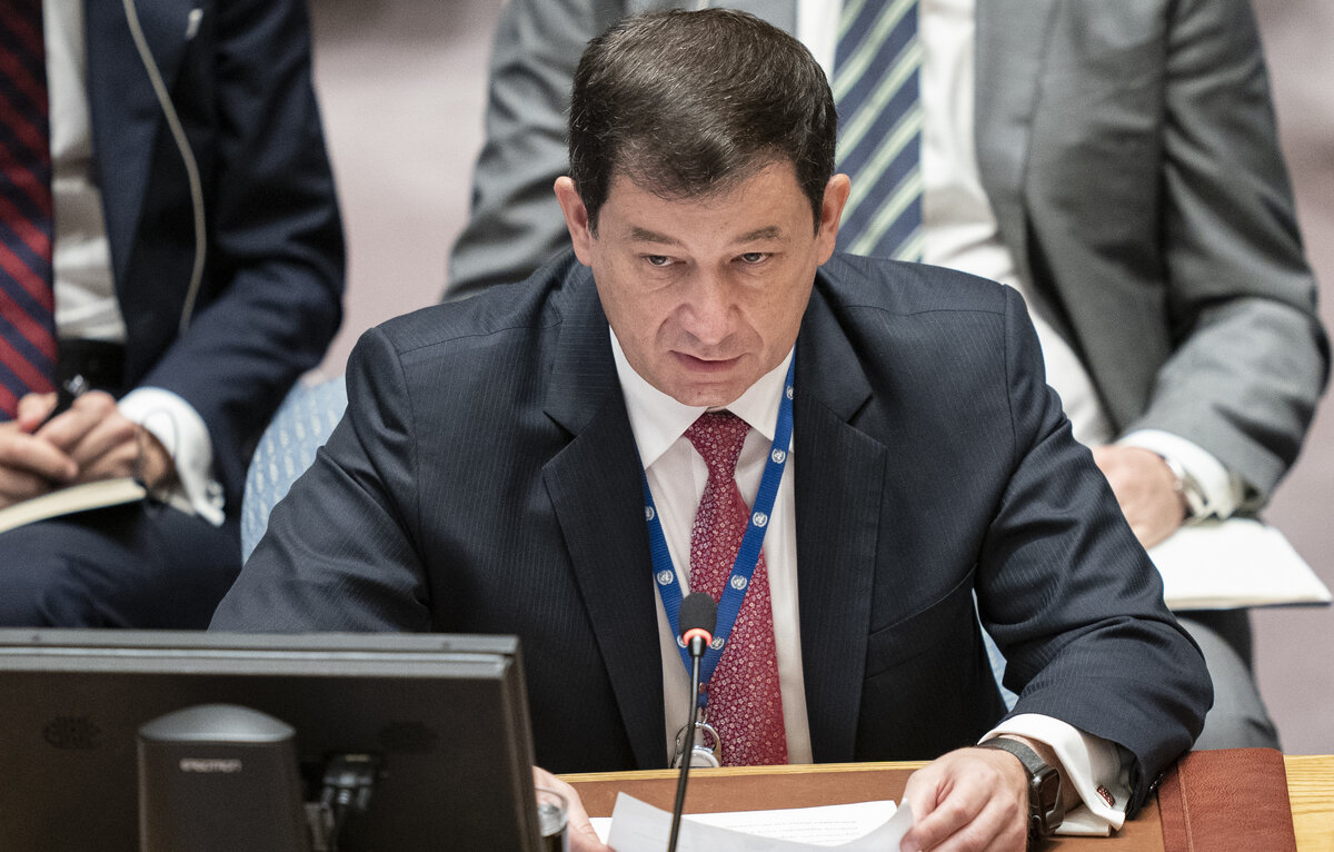    Первый заместитель постоянного представителя РФ при ООН Дмитрий Полянский  EPA-EFE/JOHN MINCHILLO/POOL
