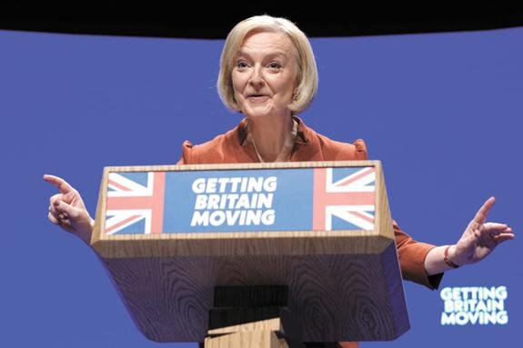    Британские спецслужбы подозревают, что в молодости Лиз Трасс была завербована русской разведкой