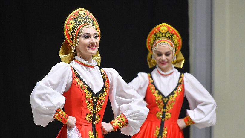    Девушки в народных костюмах © Сайт мэра Москвы