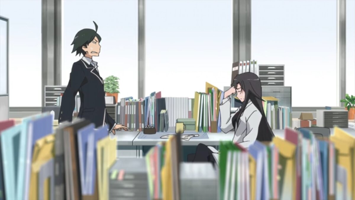 В учительской. 