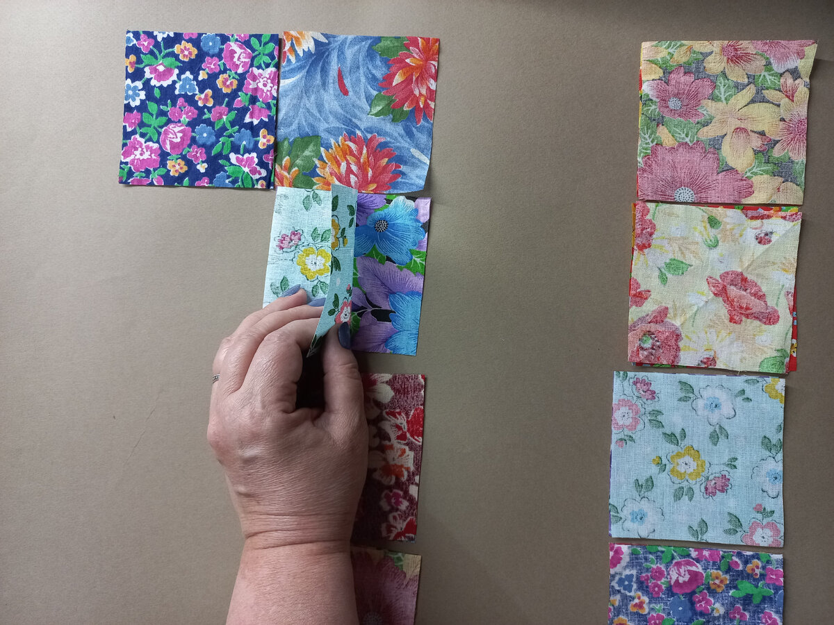 Складываю по два квадрата вместе