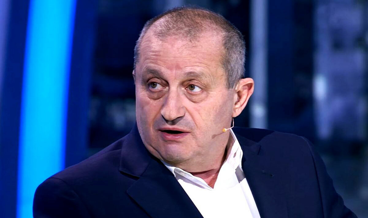 Израильский государственный деятель, дипломат, руководитель службы «Натив», специализировавшейся на вывозе евреев в Израиль средствами спецопераций. В 1969 году совершил алию в Израиль.  Википедия. Яндекс картинки.