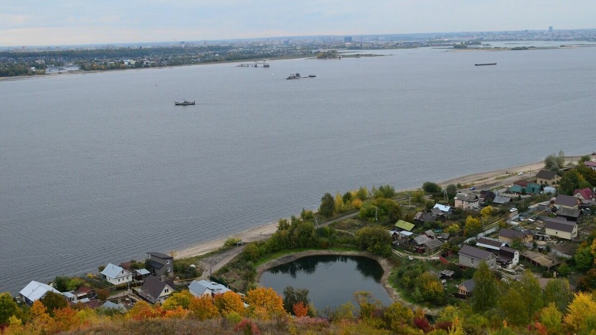     В Верхнеуслонском районе Татарстана планируют построить городок электронной коммерции. Об этом во время итоговой коллегии рассказала глава Агентства инвестиционного развития Татарстана (АИР РТ) Талия Минуллина.