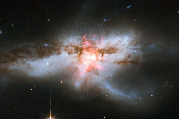     Эти черные дыры считались невозможными, но ученые выяснили, как они могли появиться