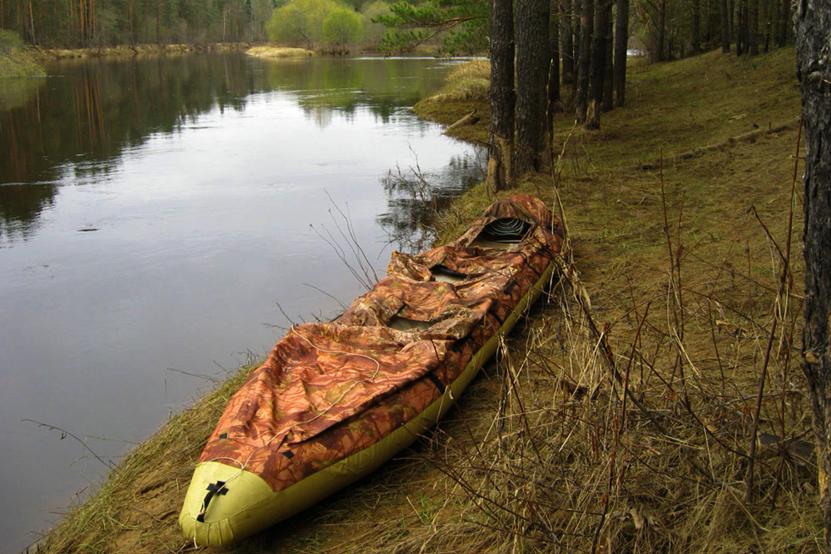 Байдарка Щука 3 на привале