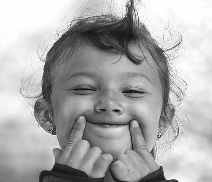 Детские улыбки самые искренние (Яндекс. Картинки)