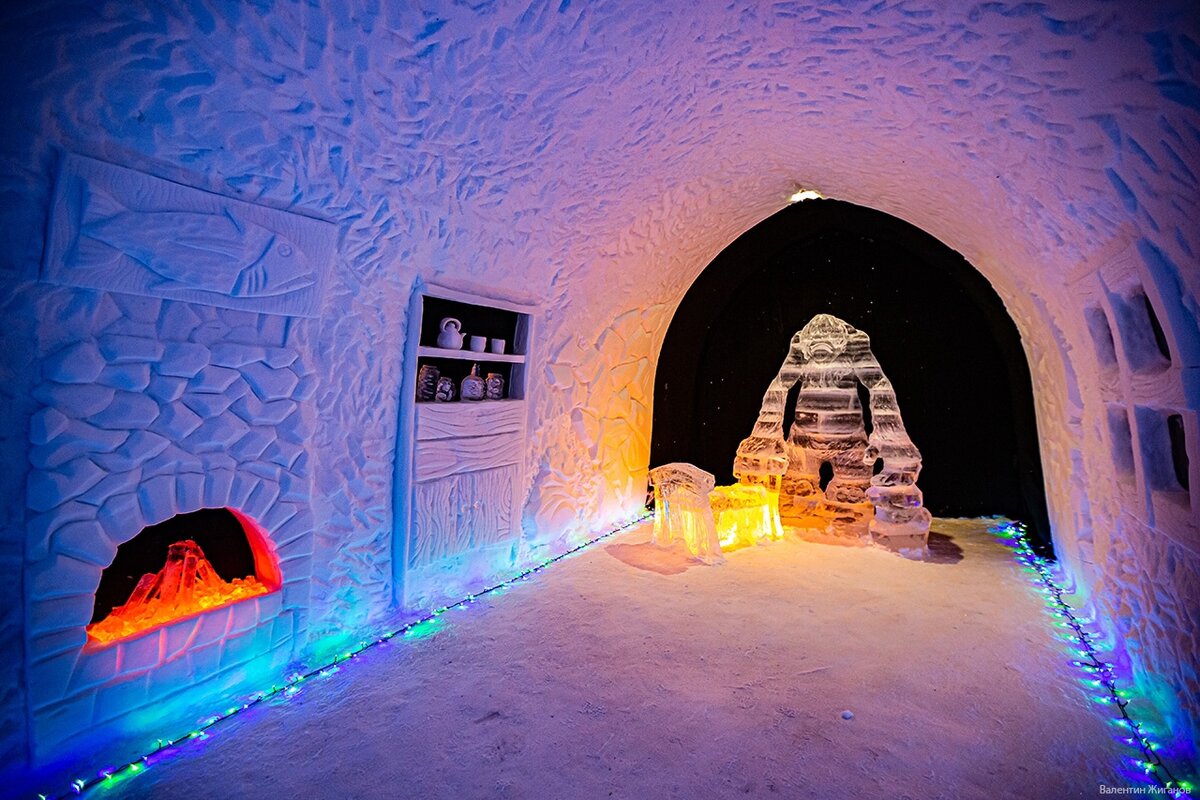 снежная деревня 1. снежная деревня 1. снежная деревня кировск 2023 год. ледяная деревня в кировске. снежная деревня карусель.