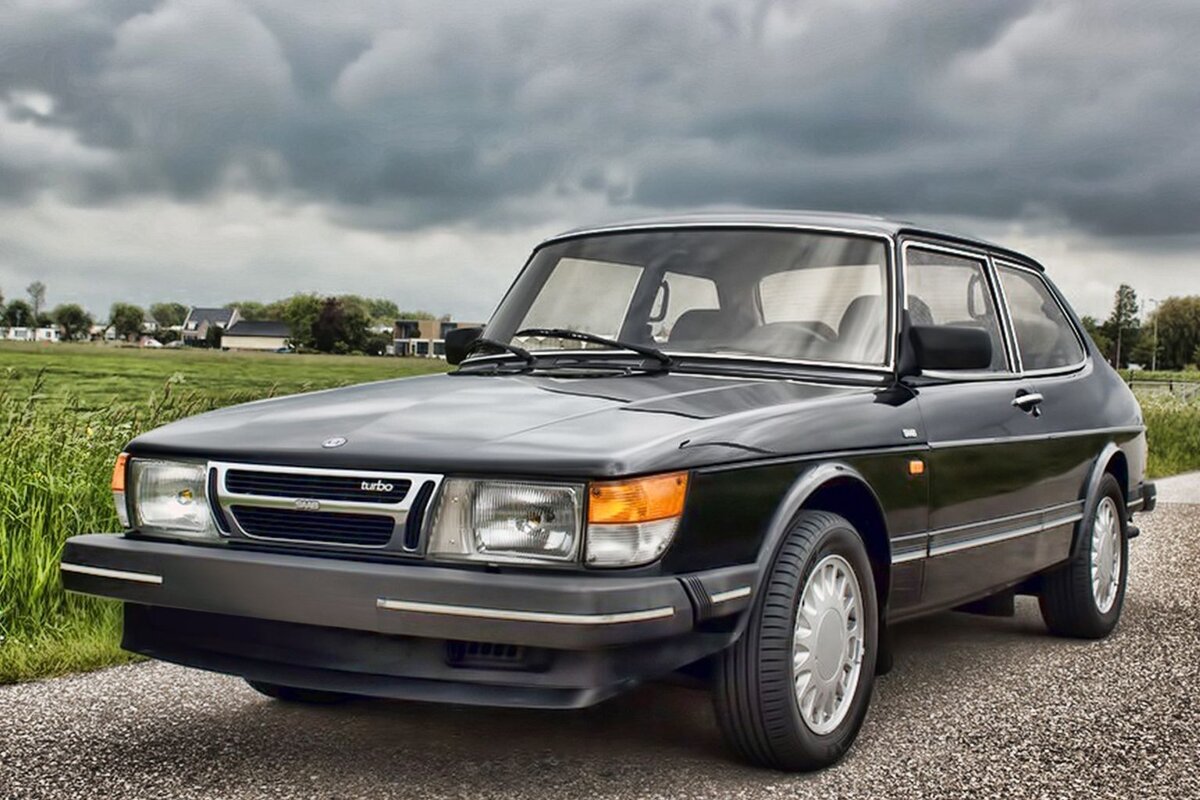 saab 900 aero