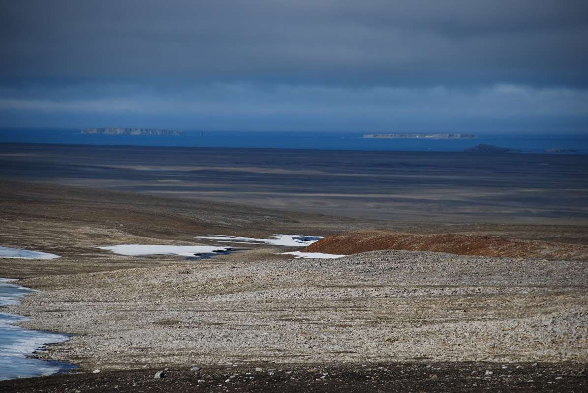 полярная пустыня и вид на Оранские острова.и. а. мизин