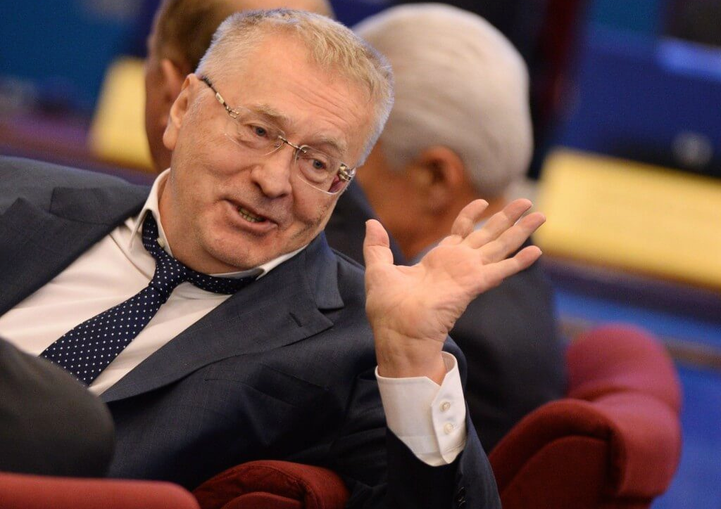 Владимир Жириновский часто говорил, что "весь мир поёт Подмосковные вечера".