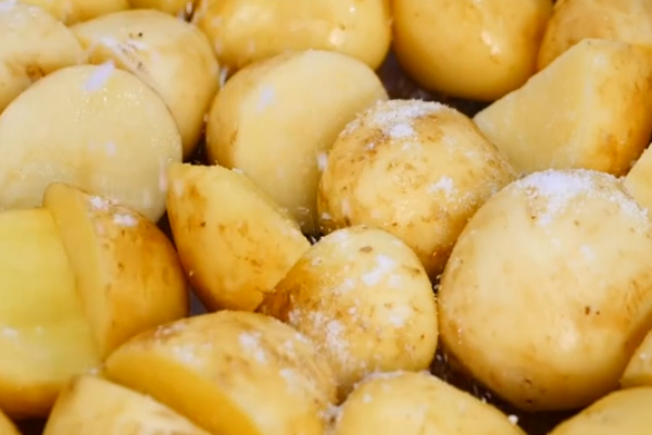 Картошка с салом в духовке: способы приготовления, лучшие рецепты
