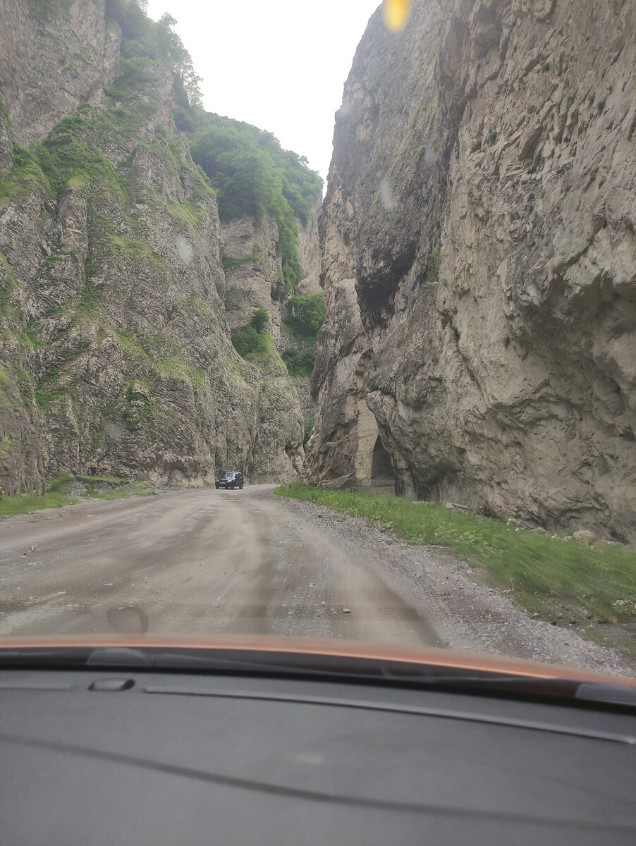 Кармадонское ущелье.