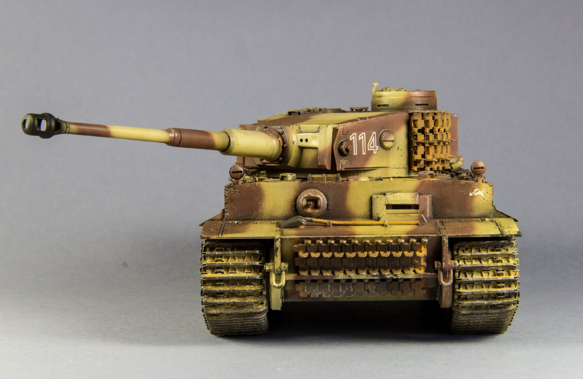 Tiger 1 8. PZ vi Tiger 1/35. PZ 6 Tiger дюлькинберг. PZ vi 1e. P.Z.6 тигр.