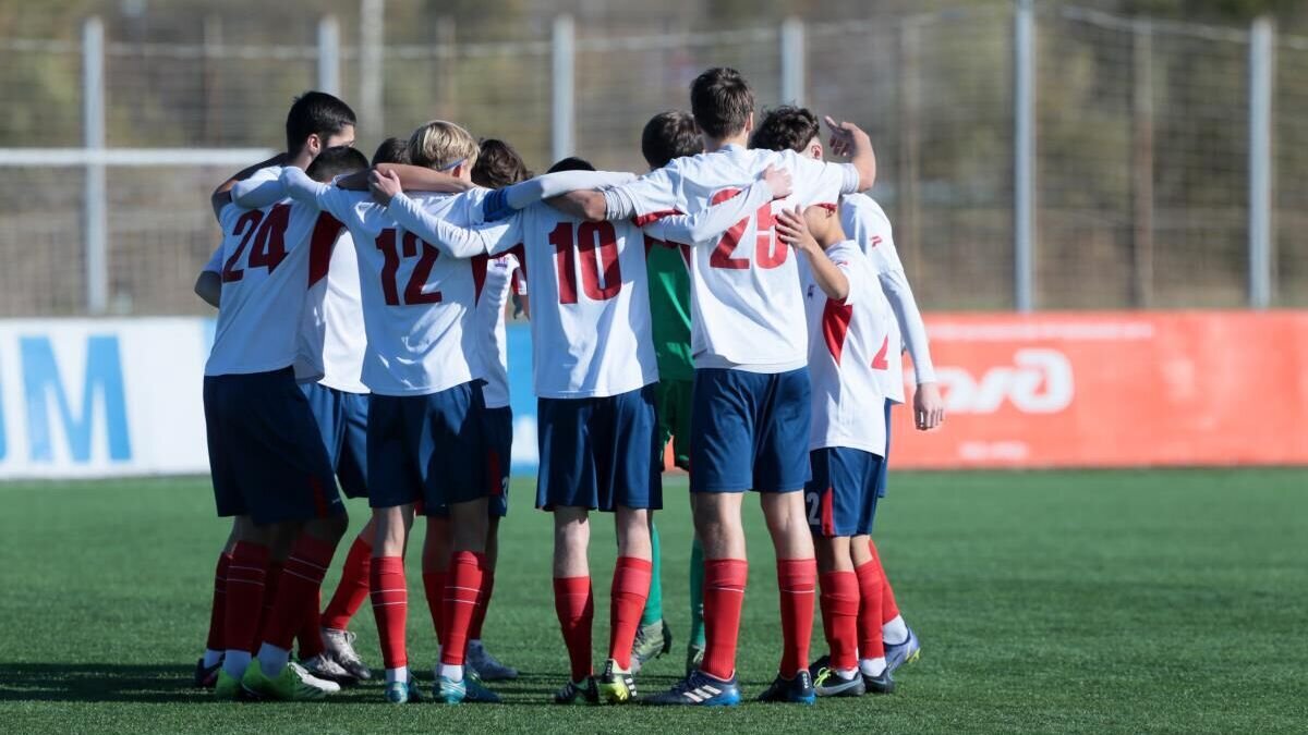    Футболисты "Ска-Хабаровск"© Фото : Пресс-служба футбольного клуба "Ска-Хабаровск"