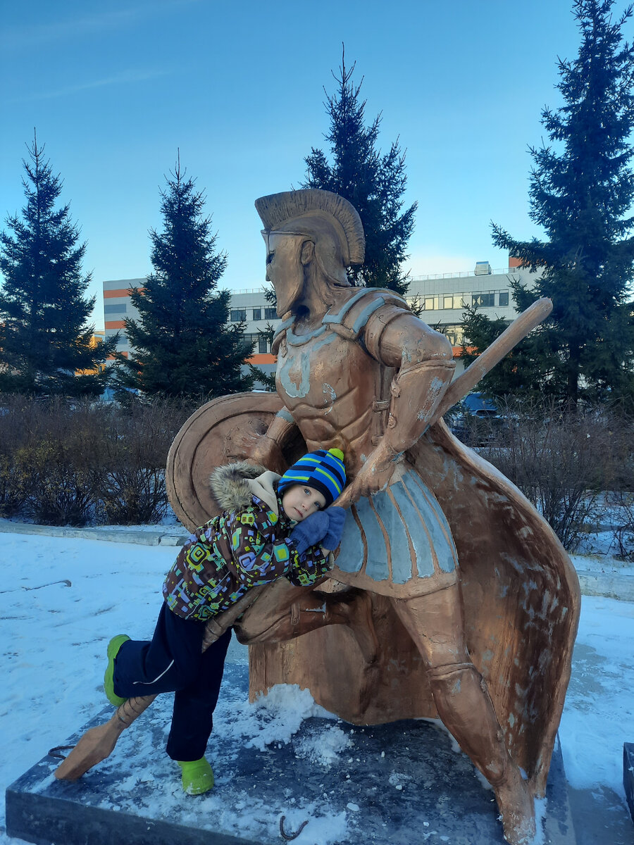 Листайте карусель