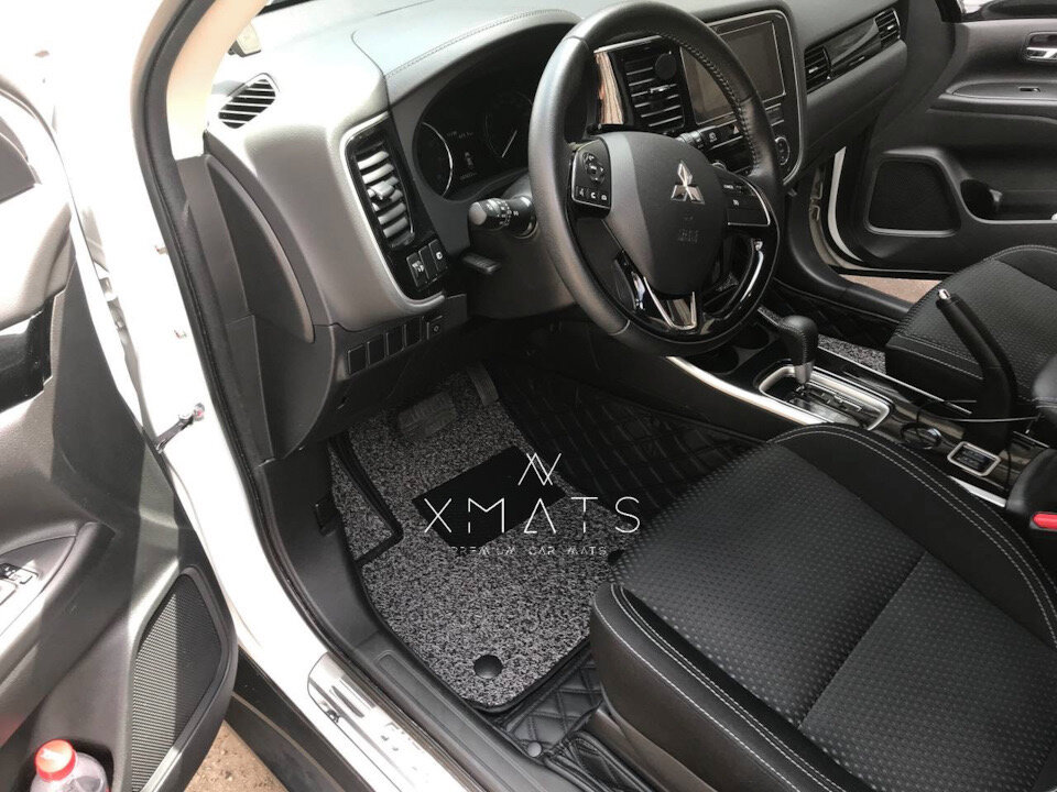 Коврики из экокожи на Mitsubishi Outlander 3