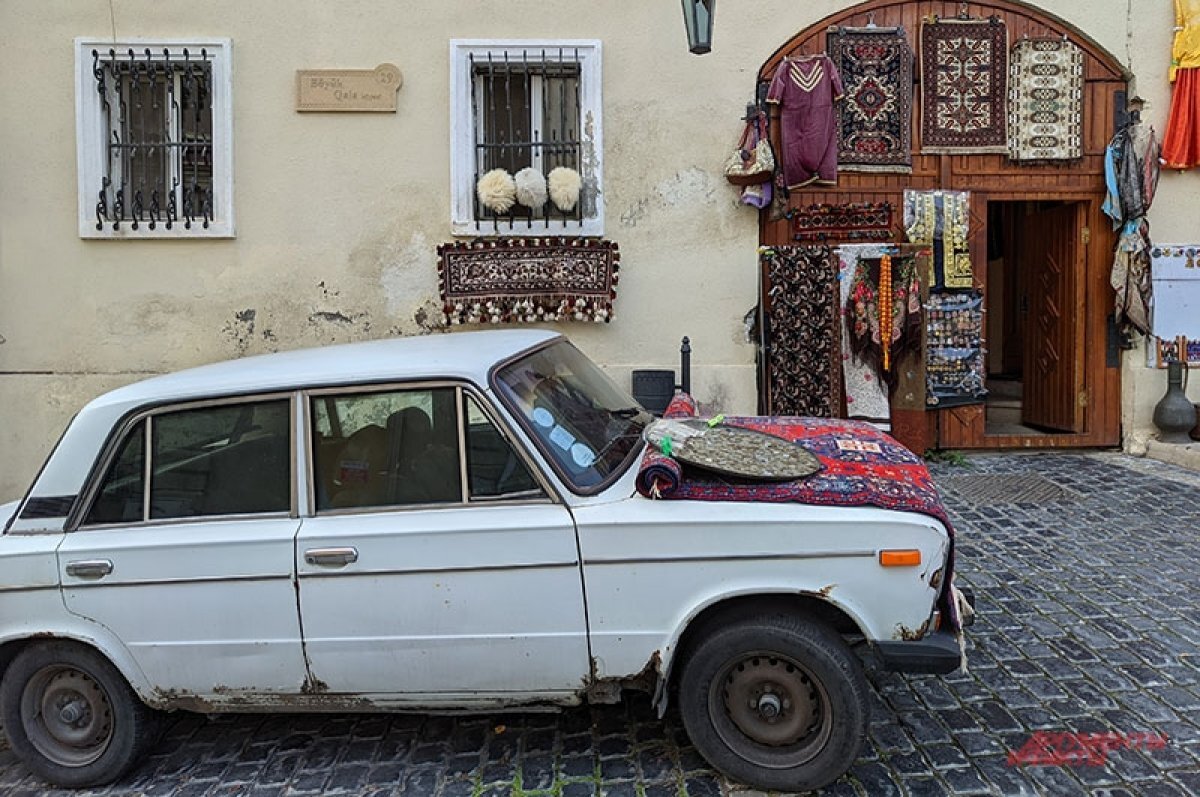 В азербайджане проживаешь