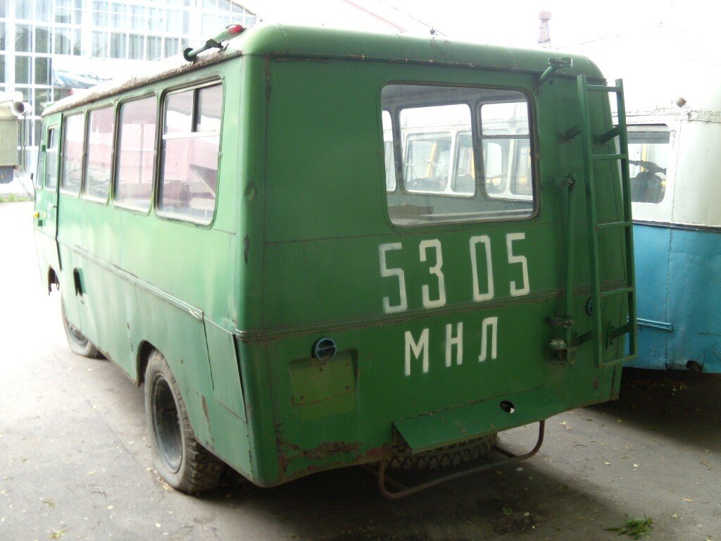 Уралец-66 сзади. Источник фото: fotobus.msk.ru