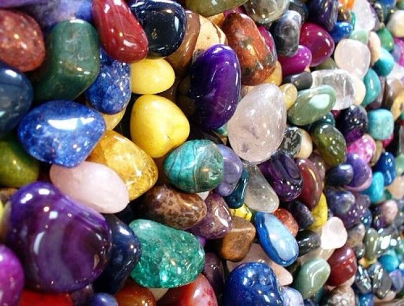 Самоцветы. Фото из открытых источников.