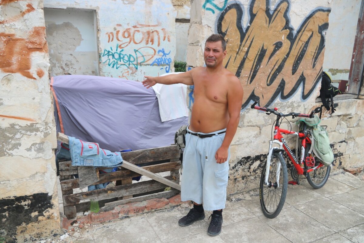 Место проживания в заброшке в Балаклаве. Август 2021г.