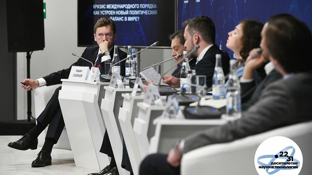     Заместитель председателя российского правительства Дмитрий Чернышенко посетил II Конгресс молодых ученых, проходивший 1-3 декабря в Сочи, в парке науки и искусств «Сириус».