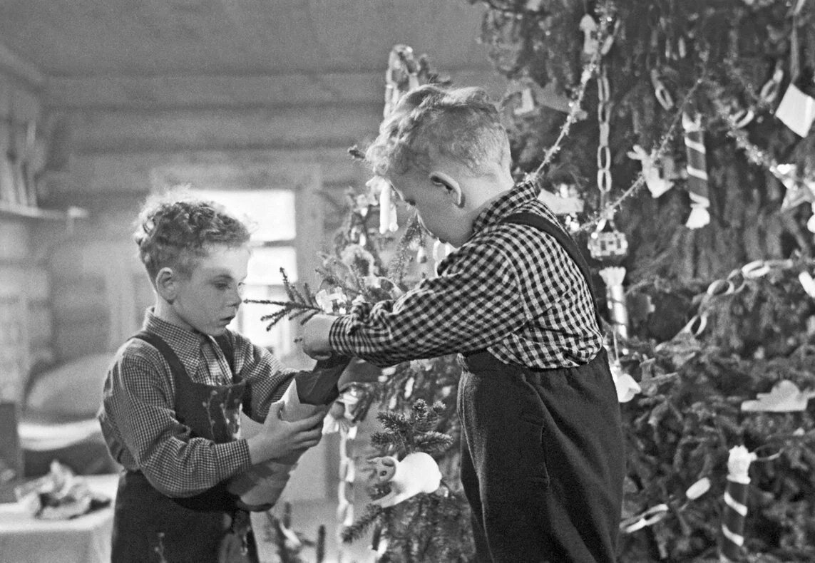     Чук и Гек. Новогодняя сказка про радость жизни