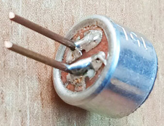 Внешний вид электретного микрофона