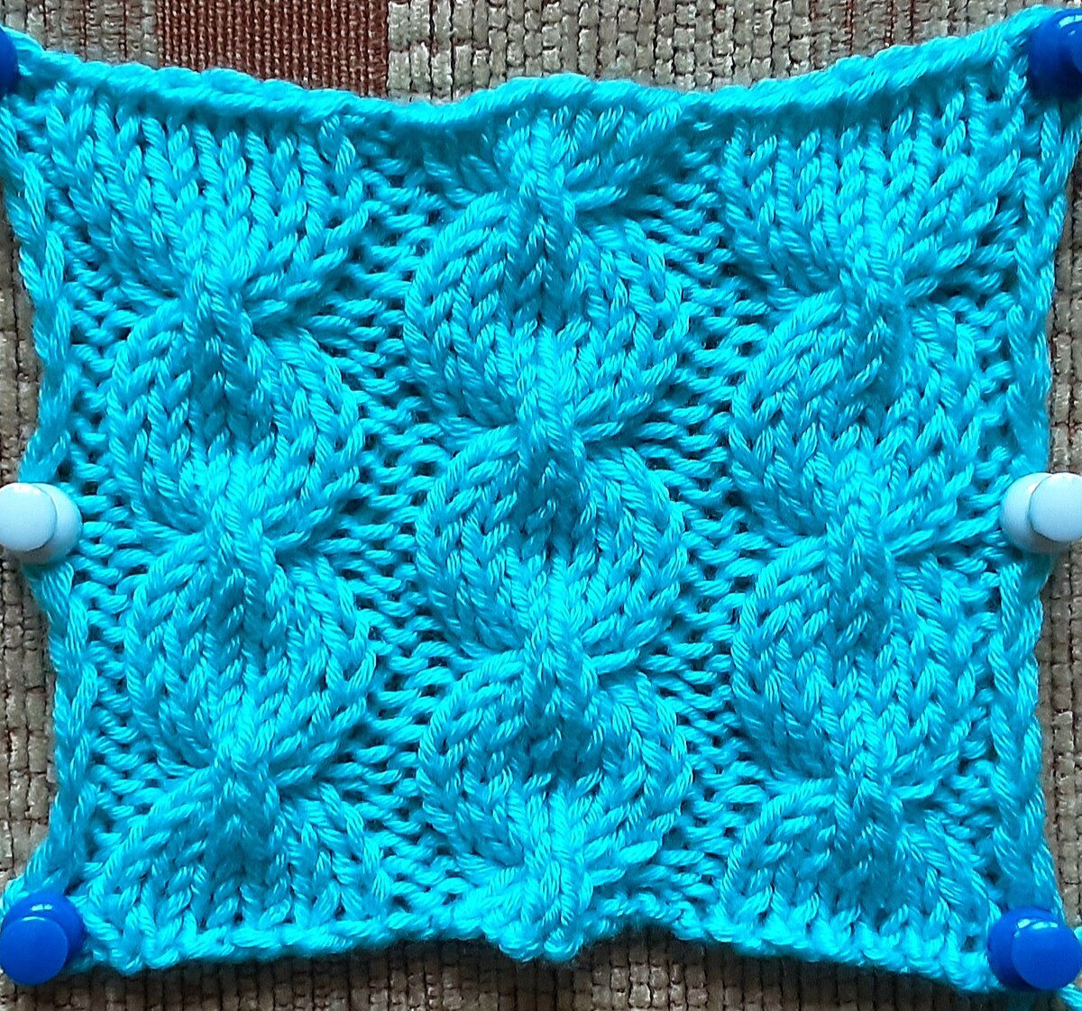 Лицевая сторона узора.