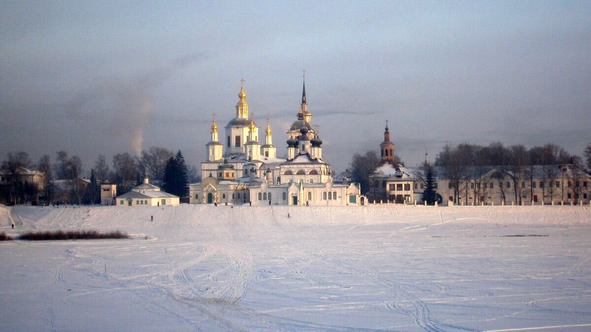    Усадьба Деда Мороза расположилась в лесу недалеко от Великого Устюга© РИА Новости / Александр Юрьев