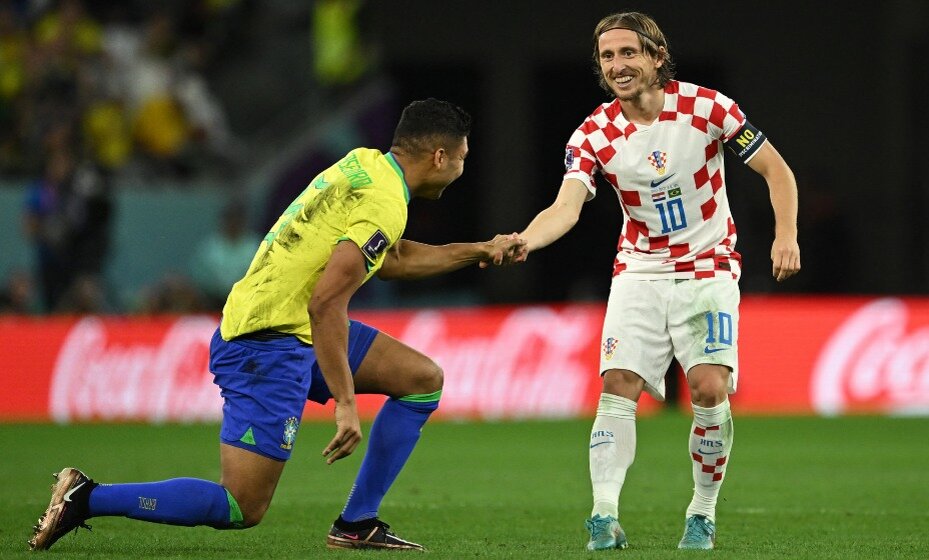 Каземиро и Лука Модрич. Дань проигравшего победителю. Всё понятно без слов.