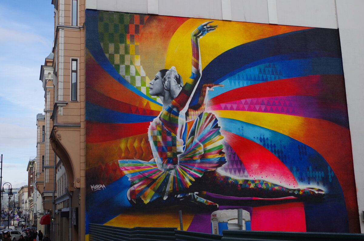 памятник плисецкой в москве