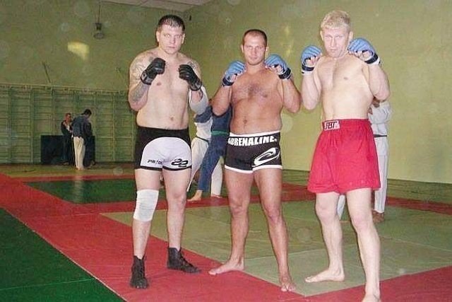 Братья Александр и Федор Емельяненко и Сергей Харитонов. Фото sherdog.com