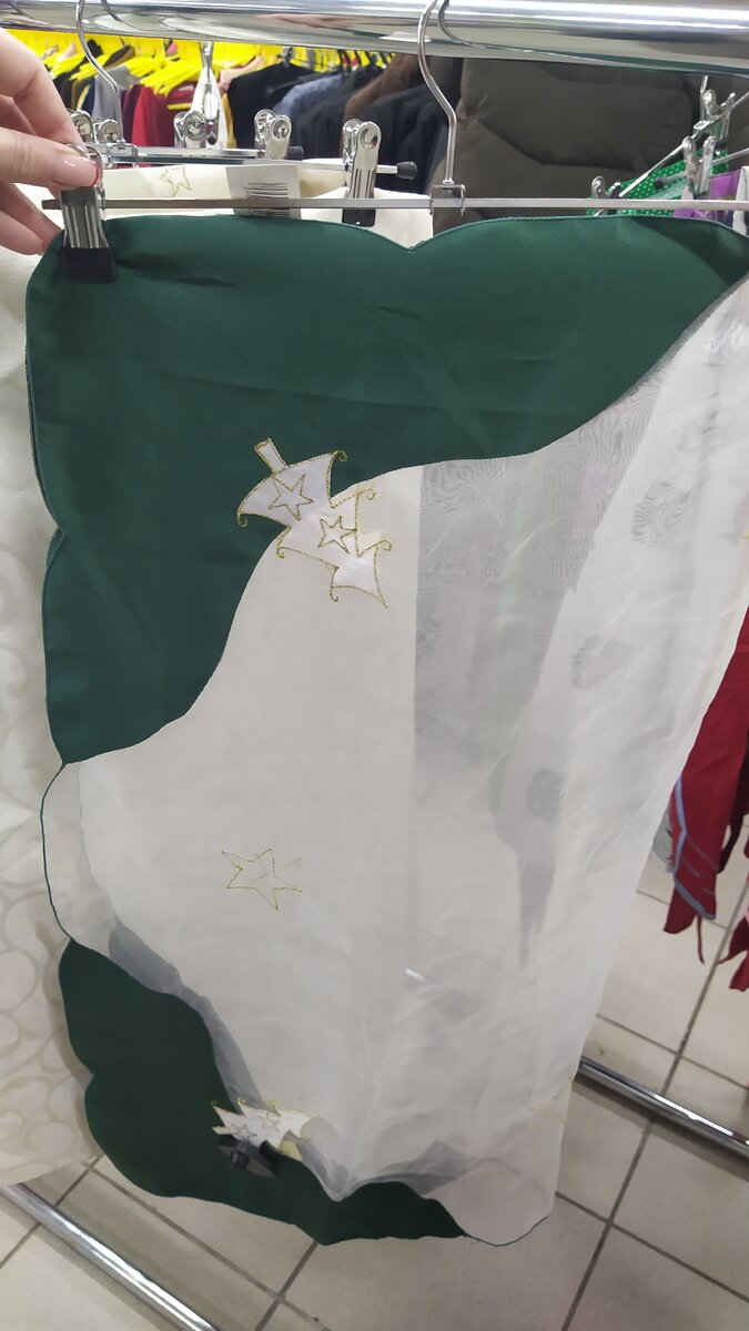 Накидка на скатерть.