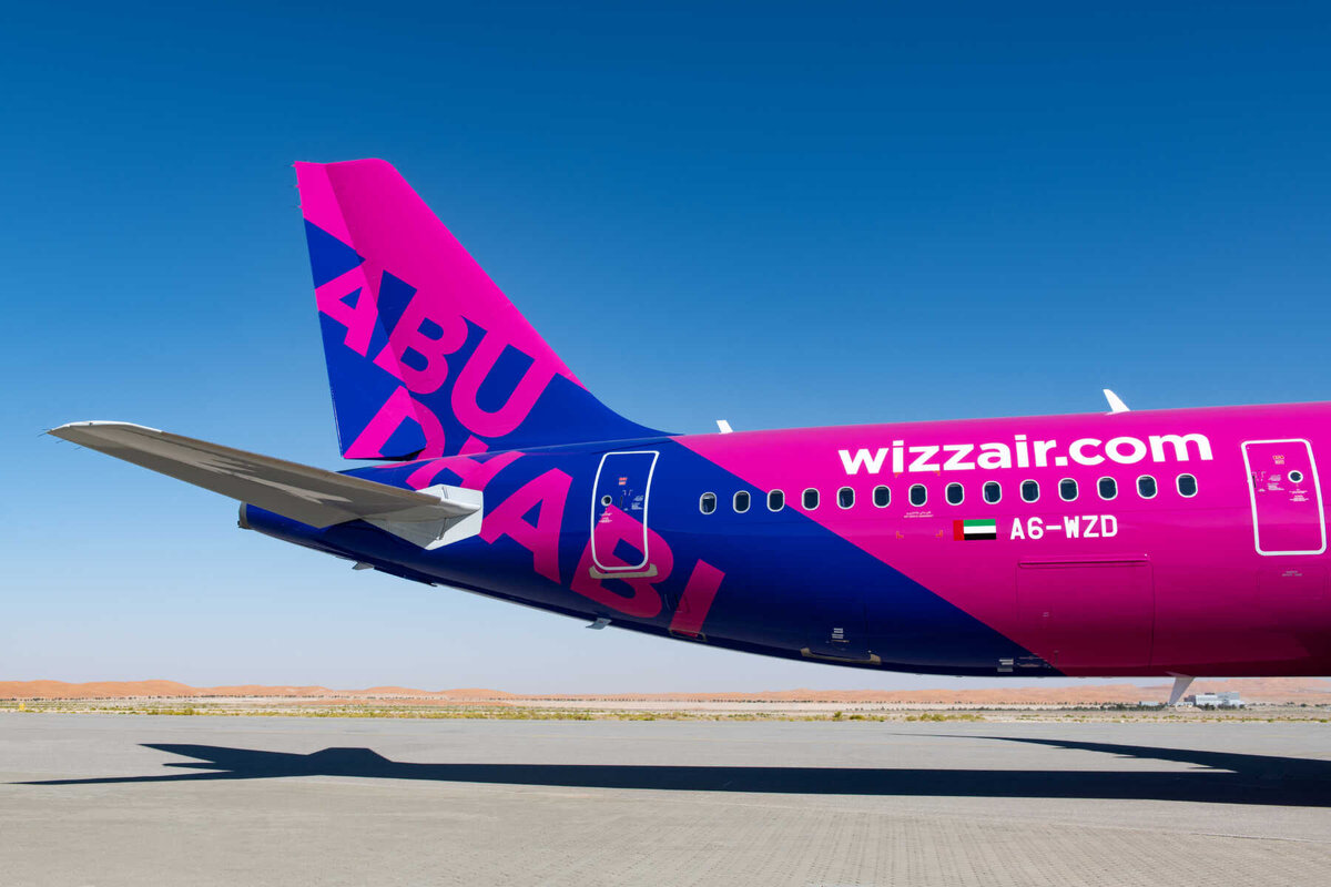 Визз эйр. Wizz Air Абу Даби. A321 Wizz Air. Airbus a321neo Wizz Air. Wizz Air Abu Dhabi самолеты
