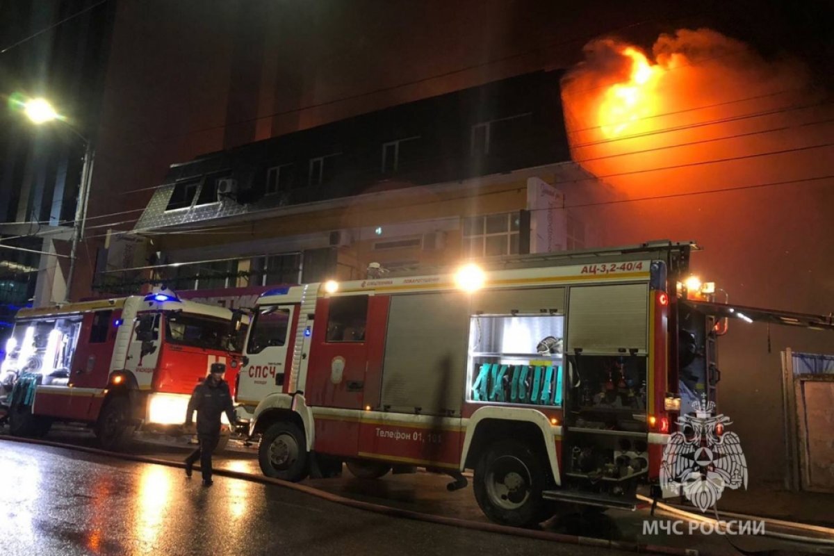    Из пожара на Индустриальной в Краснодаре эвакуировали 30 человек