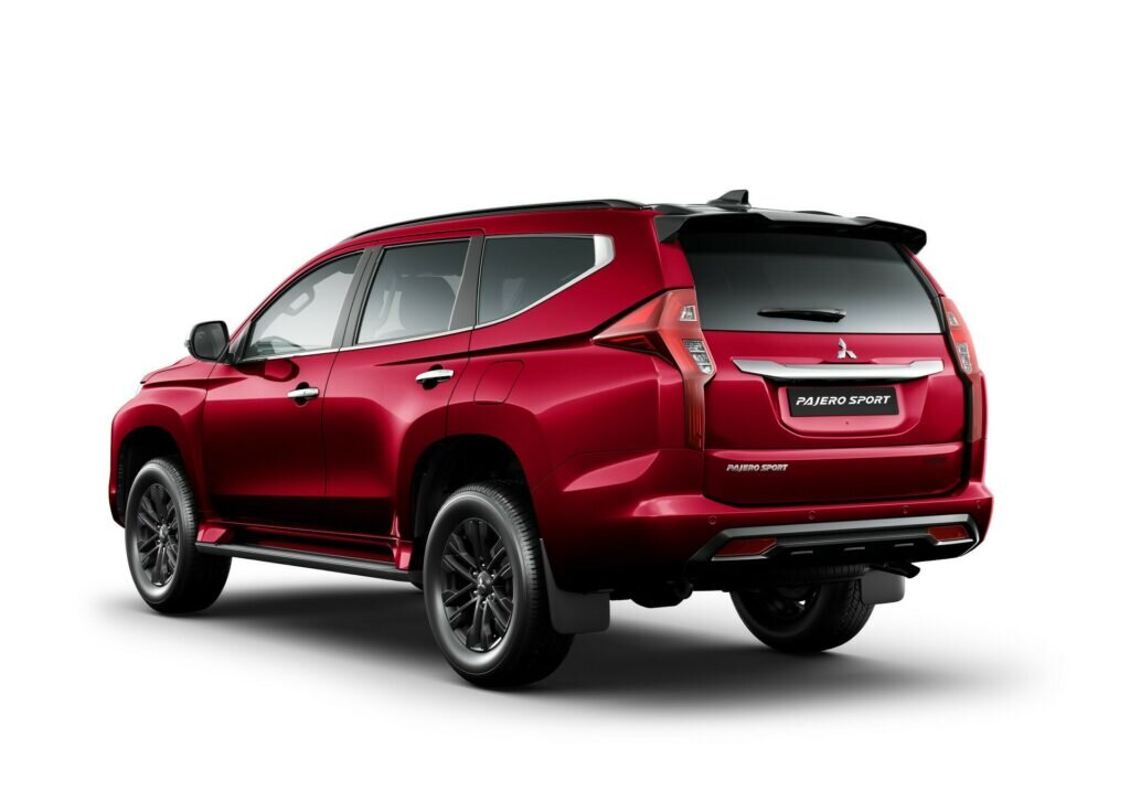 Митсубиси паджеро спорт 2023