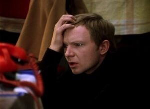    Фото: Кадр из фильма Ирония судьбы или с легким паром (СССР, 1975) Юлия Карягина