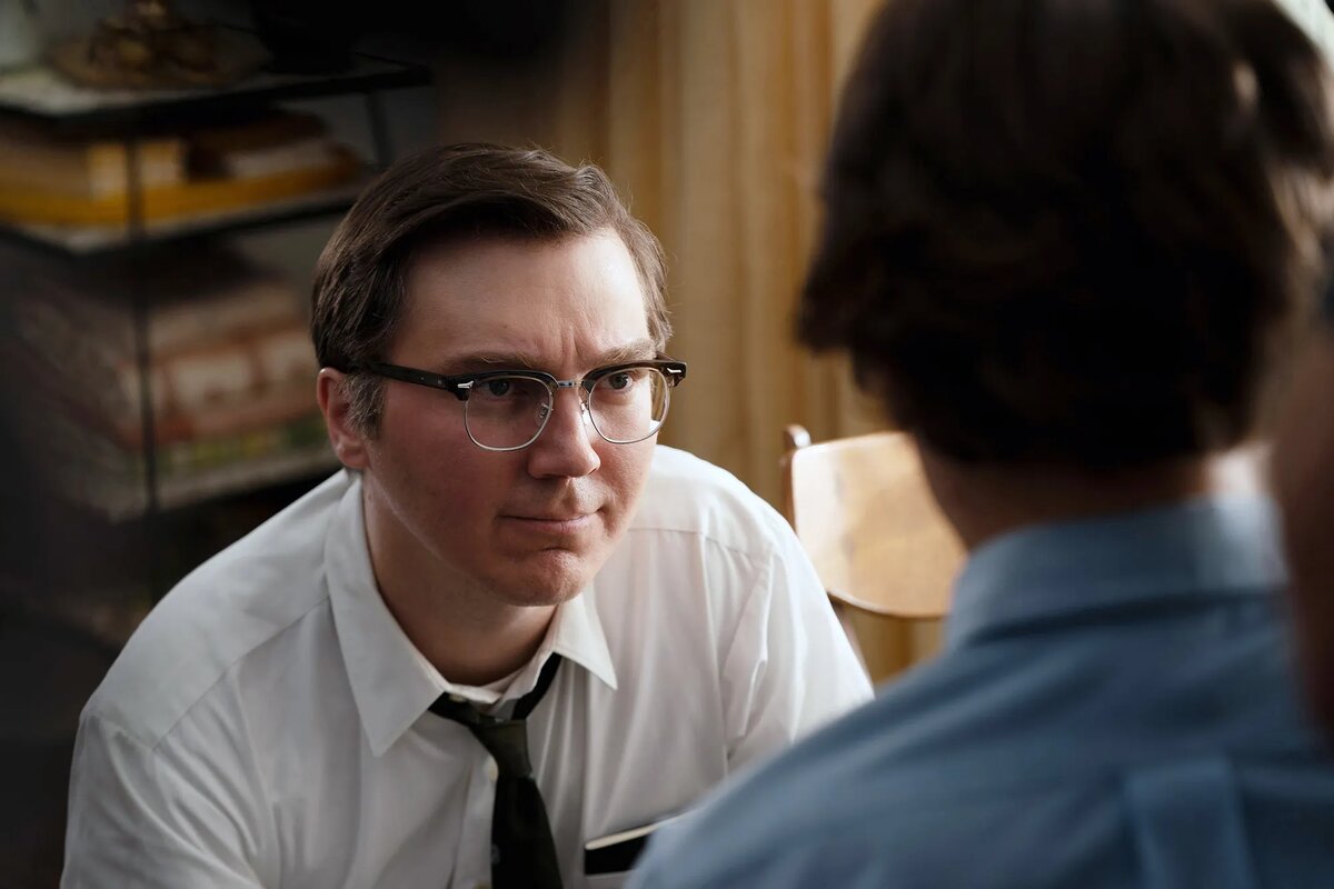 Пол Дано (Paul Dano) в роли Берта Фабельмана