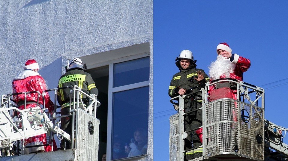     Раздача подарков в разгаре. Фото: 92.mchs.gov.ru