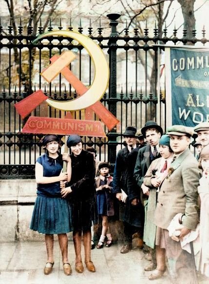 Коммунисты в Лондоне празднуют 1 мая. 1928 год.
