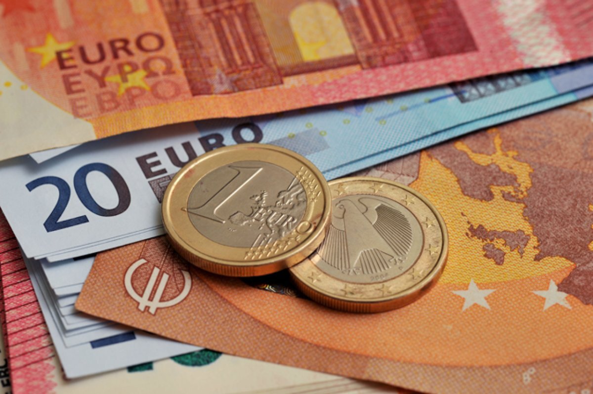    Дания хочет раздать 300 млн евро населению. Нам тоже надо?