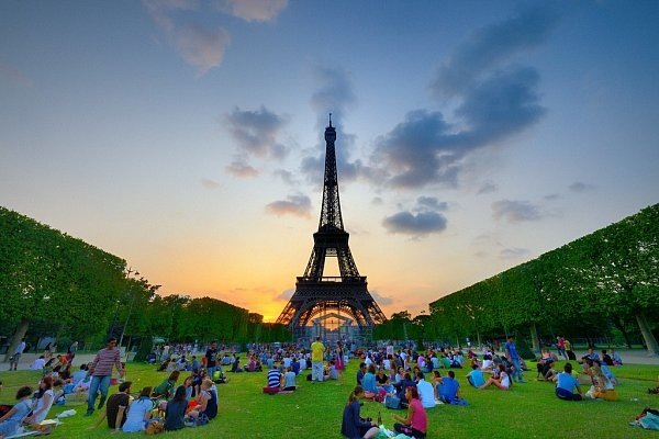 Эйфелева башня