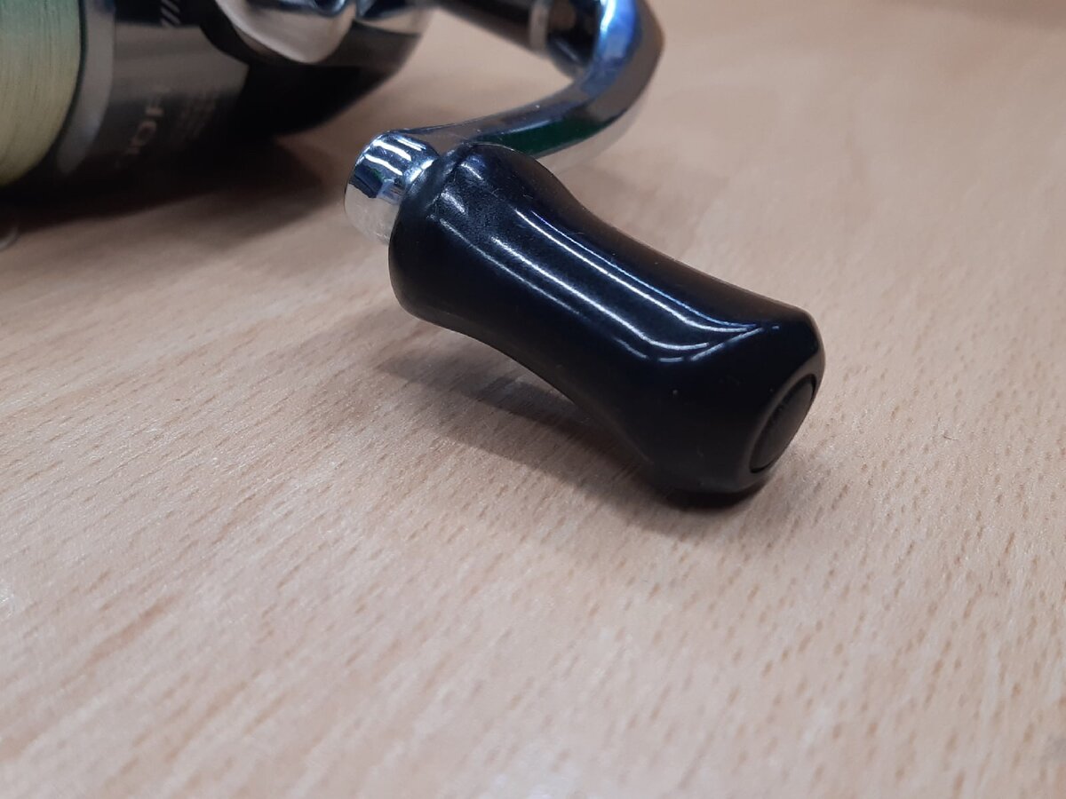 Катушка Shimano Sienna 2500 FE, кноб