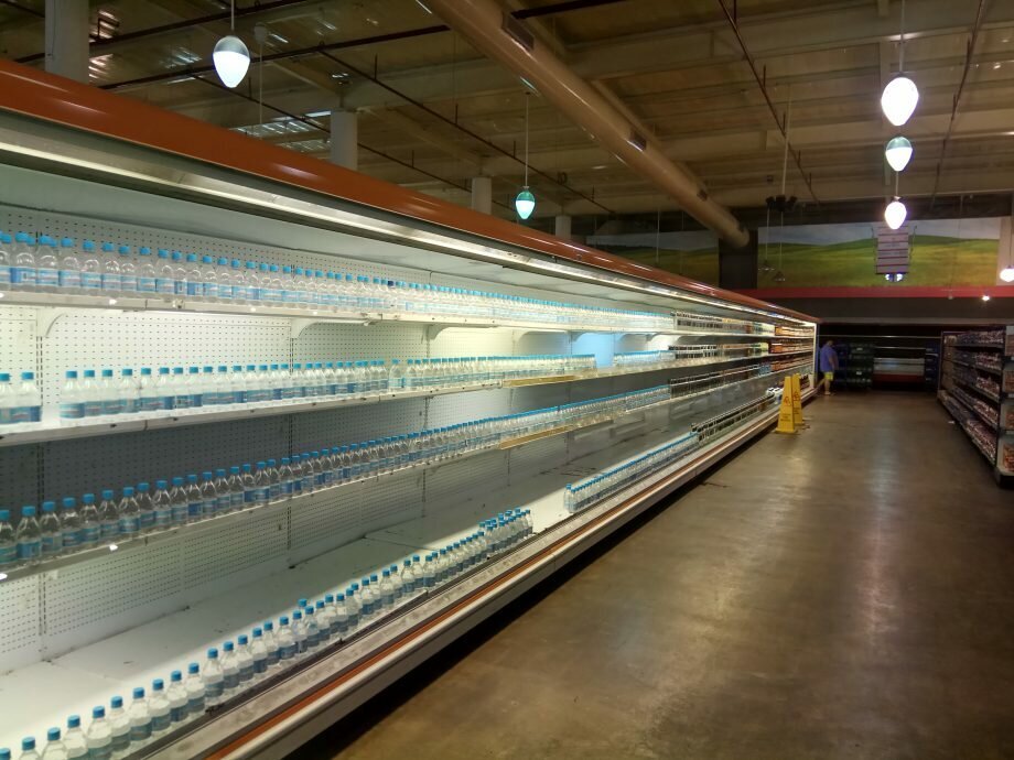 Остатки былой роскоши. Мечта мерчендайзера. Пустые полки в супермаркетах