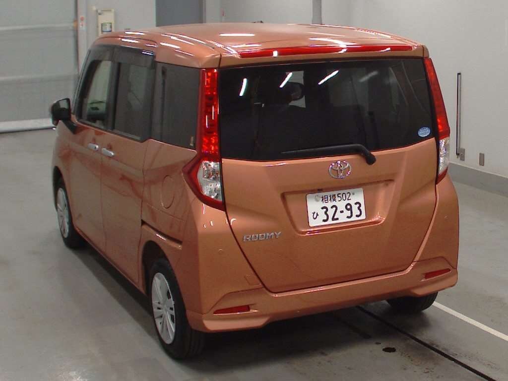 Toyota Roomy. Источник иллюстрации - Яндекс.Картинки