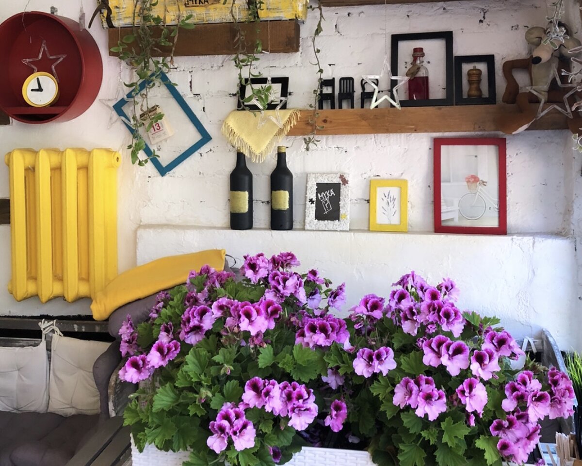 Милое кафе в Сочи.